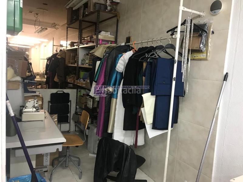 Foto f11a5950-9c65-4bd6-9902-1579c07fc622. Lloguer local comercial amb calefacció a Centro Cáceres