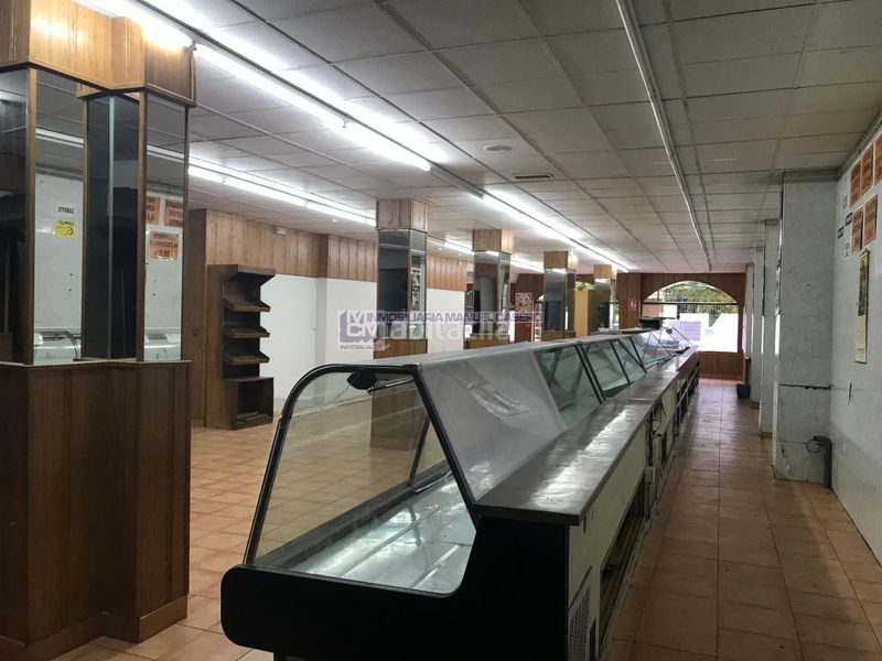 Foto 718f89b7-20fb-4cbf-a728-4af7faafe970. Lloguer local comercial a Centro Cáceres