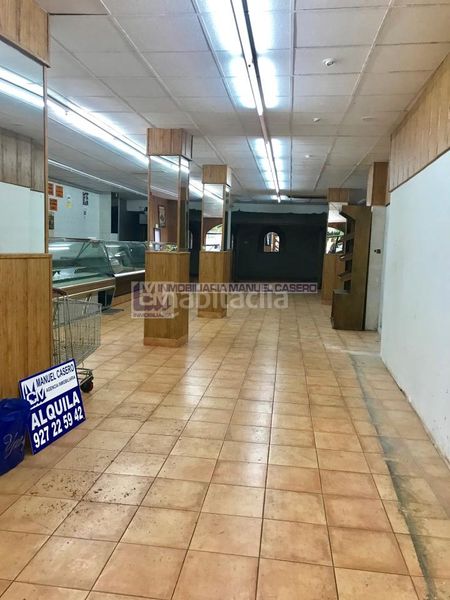 Foto a9cebc5b-e3c0-4460-ba99-cb4e4e951c78. Lloguer local comercial a Centro Cáceres