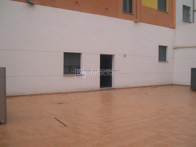 Foto dbf4ef84-557a-419f-b49f-2b423c5e3b0f. Alquiler local comercial en Centro Cáceres