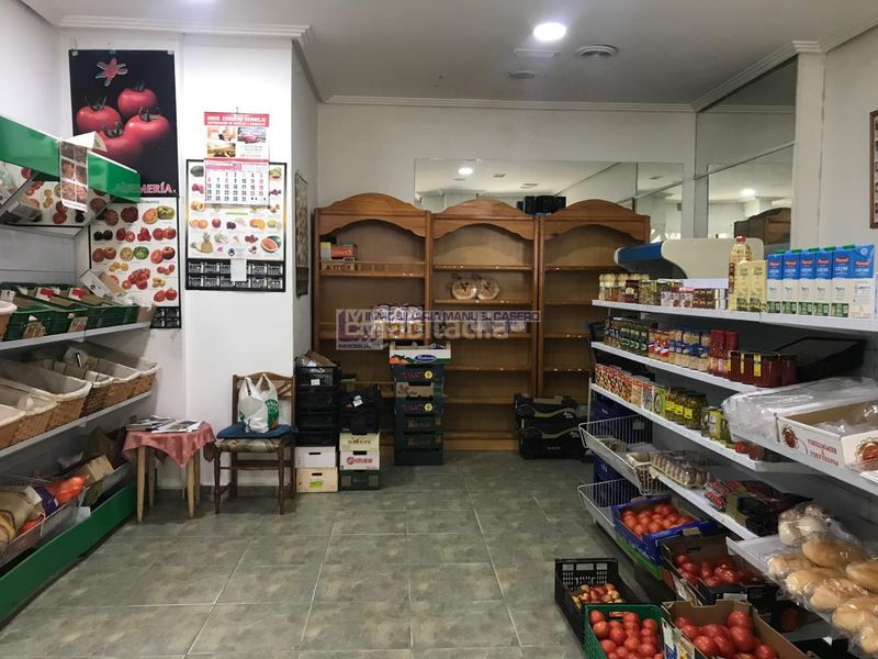 Foto c9da6e26-ee53-492e-a1b4-822ac6afe589. Local comercial en Centro Cáceres