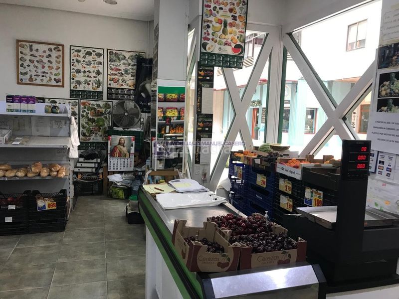 Foto cf2df323-27a9-4771-bb27-de1861c666d4. Local comercial en Centro Cáceres