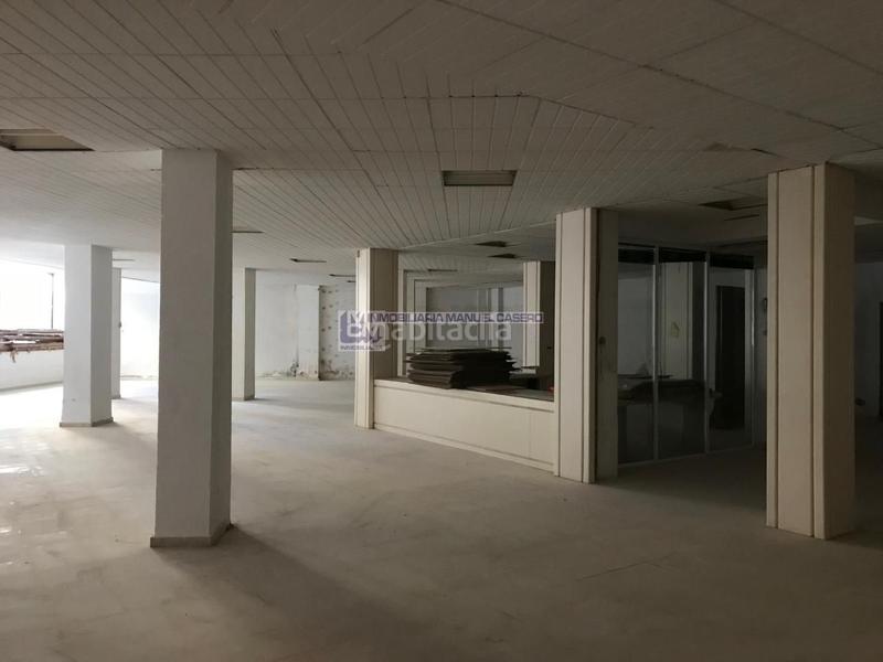 Foto 5917b790-37a0-4662-90ee-47dacead1a5d. Lloguer local comercial amb calefacció a Centro Cáceres