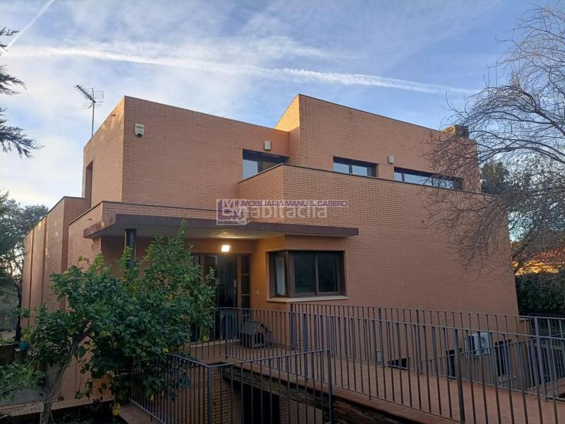 Foto bd090192-99ec-41fd-97a3-910977e9bbaf. Chalet en Ceres Golf Cáceres