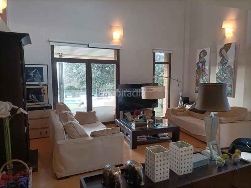 Foto e836492c-ae05-46d3-b560-76eb98b66775. Chalet en Ceres Golf Cáceres