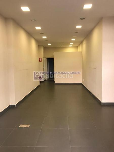 Foto ddb910ee-dc31-4601-a923-f57a2df092ef. Alquiler local comercial en Centro Cáceres