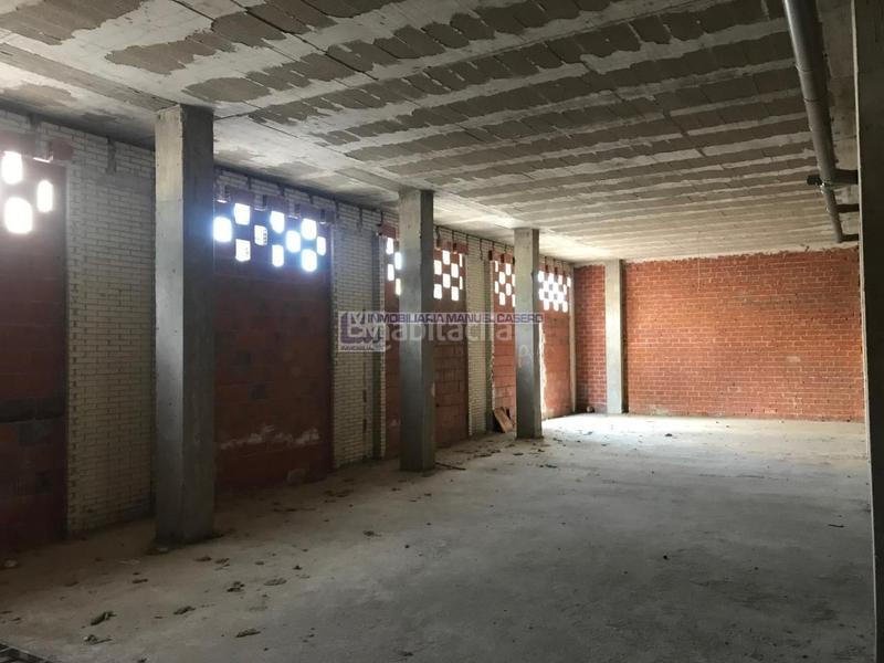 Foto 3fe505f6-d104-45ae-8d7f-5a6503335730. Rent business premise in Centro Cáceres