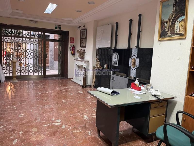 Foto 84dfc3d7-4380-484e-b286-7beb8a936bcf. Alquiler local comercial en Casco Antiguo Cáceres