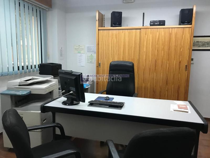 Foto ffbe8e3c-301f-4205-a45a-f8c3d5995a7e. Rent office space with heating in Ruta de la Plata Cáceres