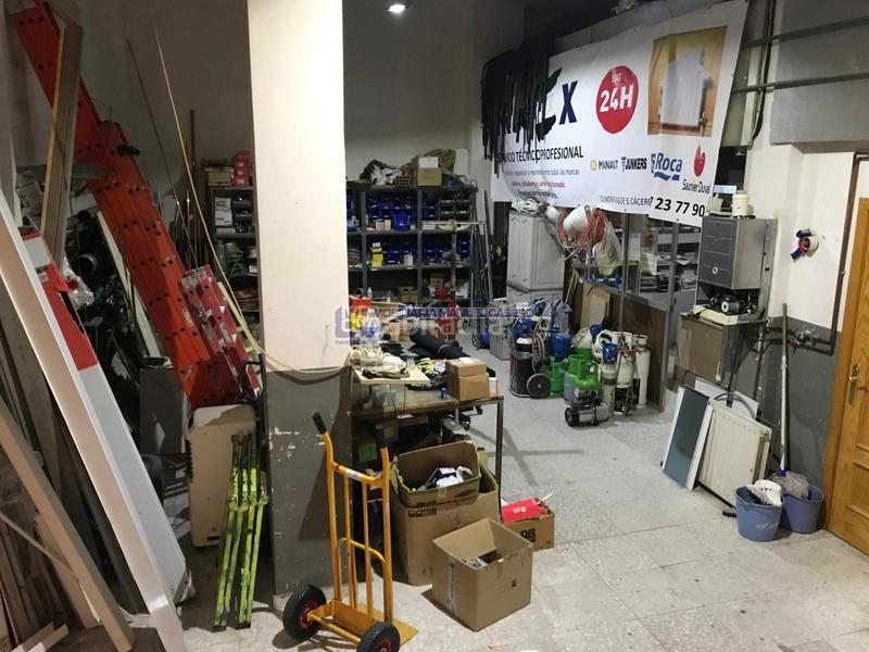 Foto 7f5934cd-3ce5-4b0b-b305-ee19377bd56d. Lloguer oficina amb calefacció a Ruta de la Plata Cáceres