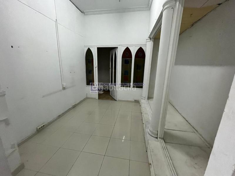 Foto 3a61d159-b734-4571-8362-8f8a2e1121e0. Rent business premise in Centro Cáceres