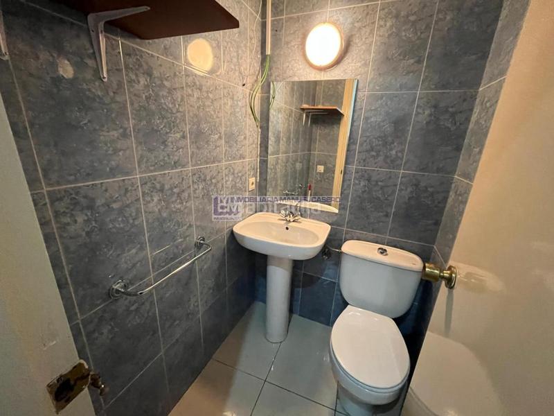 Foto edc930b0-c8f5-4fb9-8dbf-488219beaeed. Rent business premise in Centro Cáceres