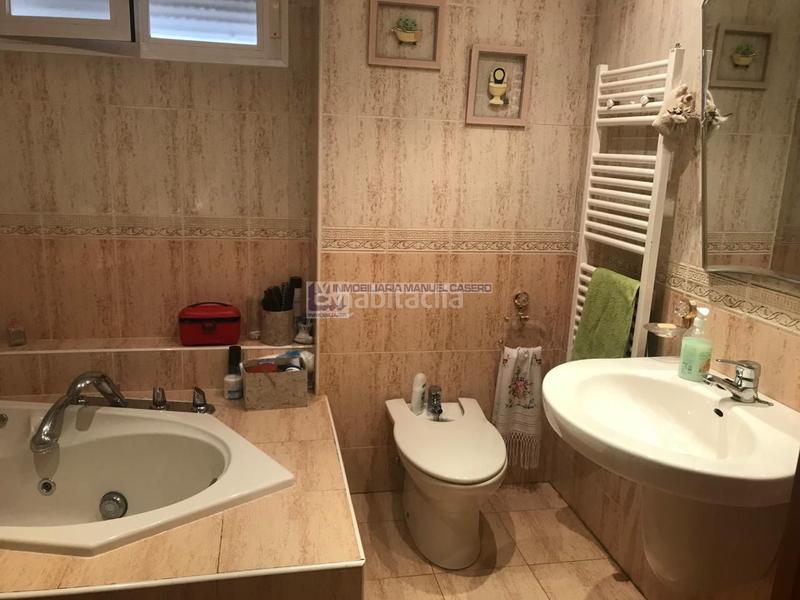 Foto 0af3d868-dc1b-495c-888d-30d3f986548f. Chalet con riscaldamento parcheggio piscina in Ceres Golf Cáceres