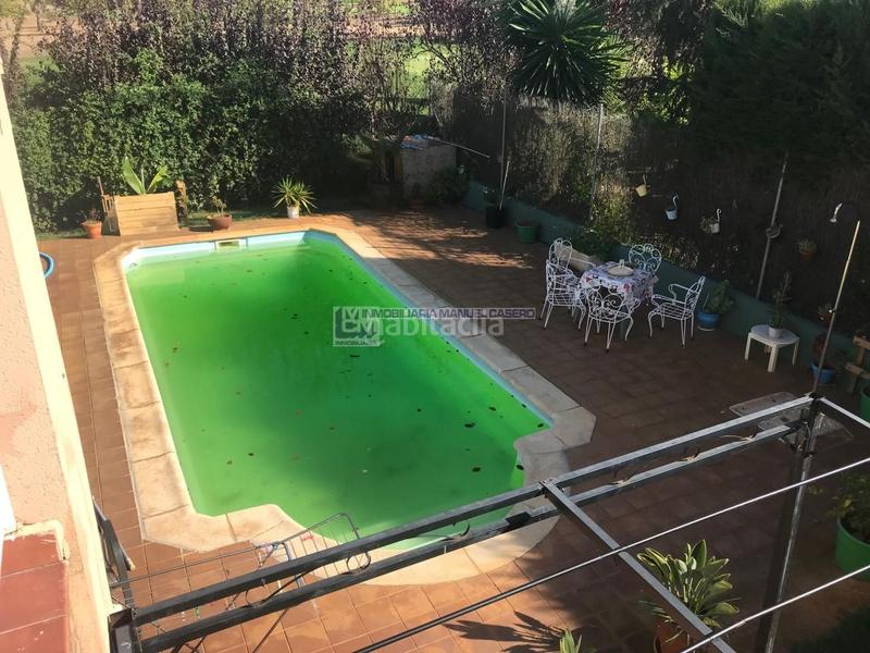 Foto 3a7652b4-3e37-4a6b-82ef-e5a5392dcc52. Chalet con riscaldamento parcheggio piscina in Ceres Golf Cáceres