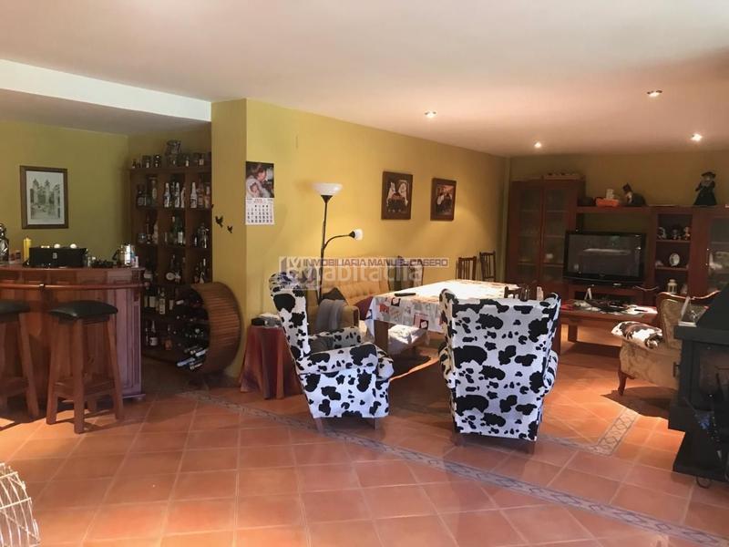 Foto e7e86409-3191-4636-97d2-c983cacede4c. Chalet con riscaldamento parcheggio piscina in Ceres Golf Cáceres