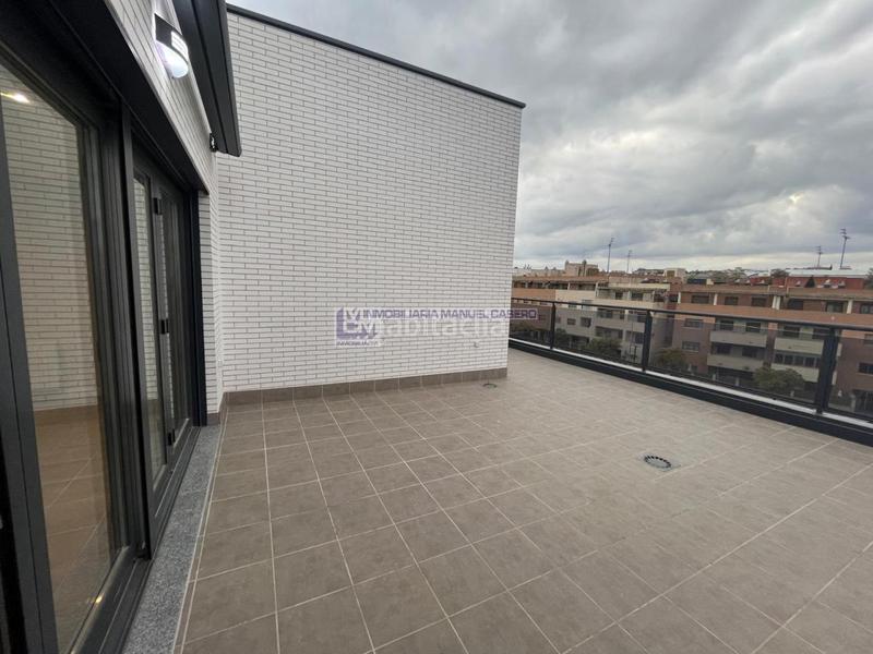 Foto 0fe59acc-a5e1-4a45-92bc-c6f79fcc6454. Location attique avec chauffage parking piscine dans Cáceres