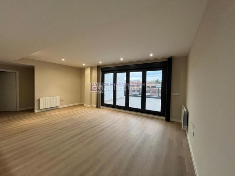 Foto 3520b484-206b-4ec5-99fb-082301531a15. Location attique avec chauffage parking piscine dans Cáceres