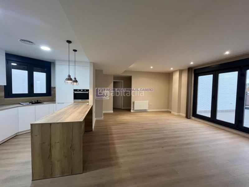 Foto 3e82d110-cd97-4edb-9d35-9eed459539b1. Location attique avec chauffage parking piscine dans Cáceres