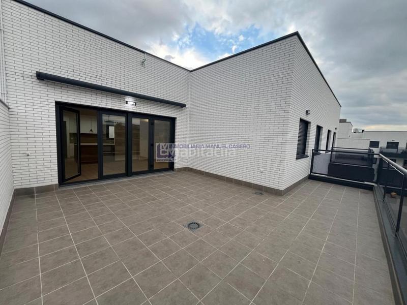 Foto 7f81c81f-1aa7-4776-9715-12d58a9873b7. Location attique avec chauffage parking piscine dans Cáceres