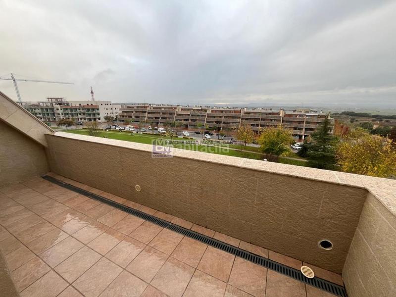 Foto cd63a32c-a344-41bd-9948-eb139b3e9c08. Attico con riscaldamento parcheggio piscina in Ruta de la Plata Cáceres