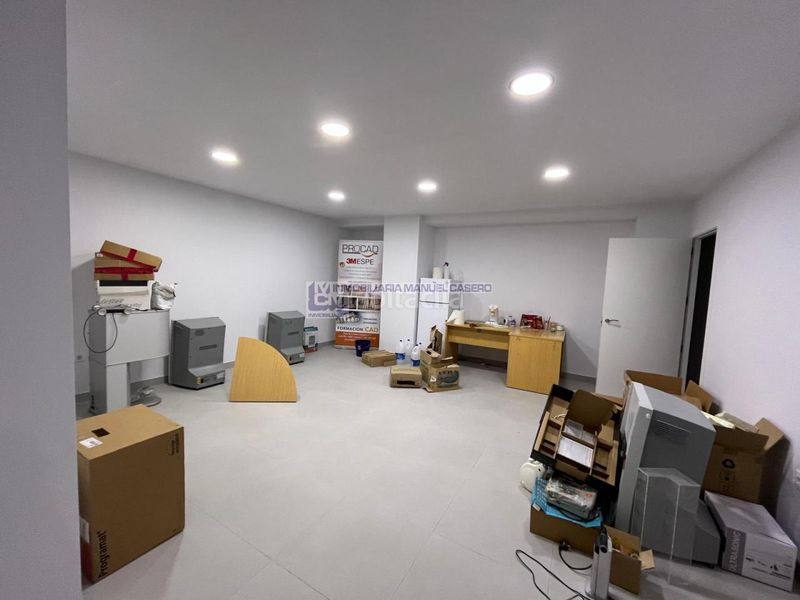 Foto d890bc7a-6071-4ab2-80d4-2fc0c88dfade. Local comercial a Centro Cáceres