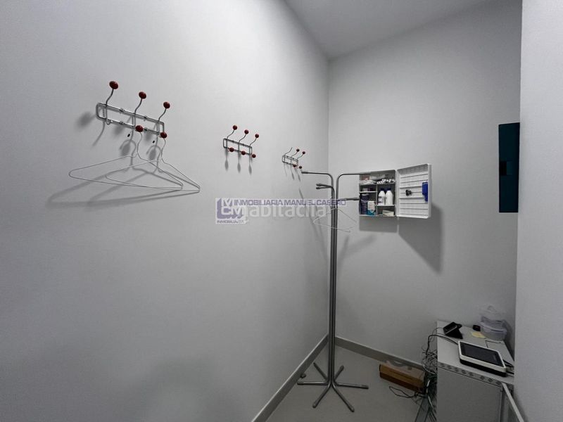 Foto f8fa3601-1ecb-486d-8c81-df0586dea382. Local comercial a Centro Cáceres