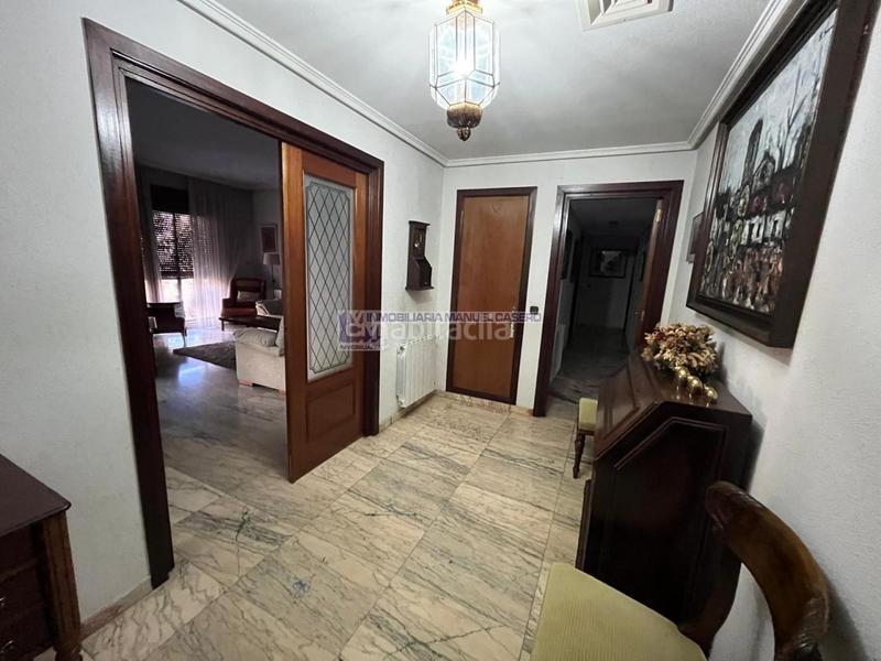 Foto 826e11b2-3ca9-45f8-873e-24e17a683b83. Pis amb calefacció aparcament a Centro Cáceres