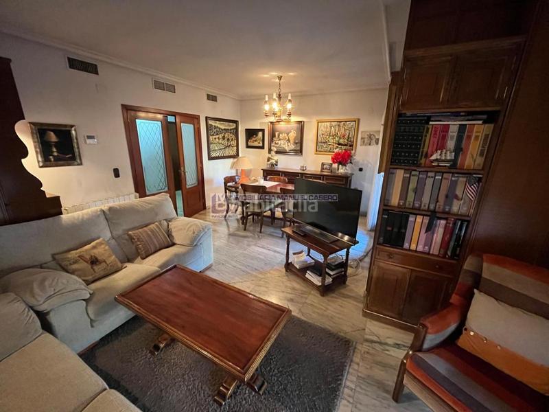 Foto 98c15856-4fdc-4e23-ae44-aff3958cbcd7. Pis amb calefacció aparcament a Centro Cáceres