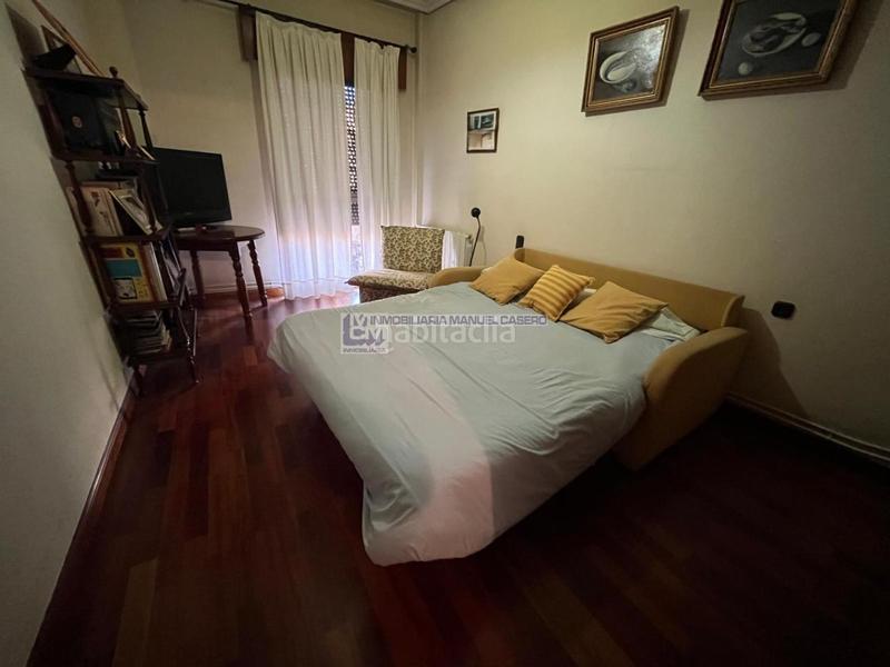 Foto 39338906-a801-4da9-abcf-e635ef04afb0. Piso en Centro Cáceres