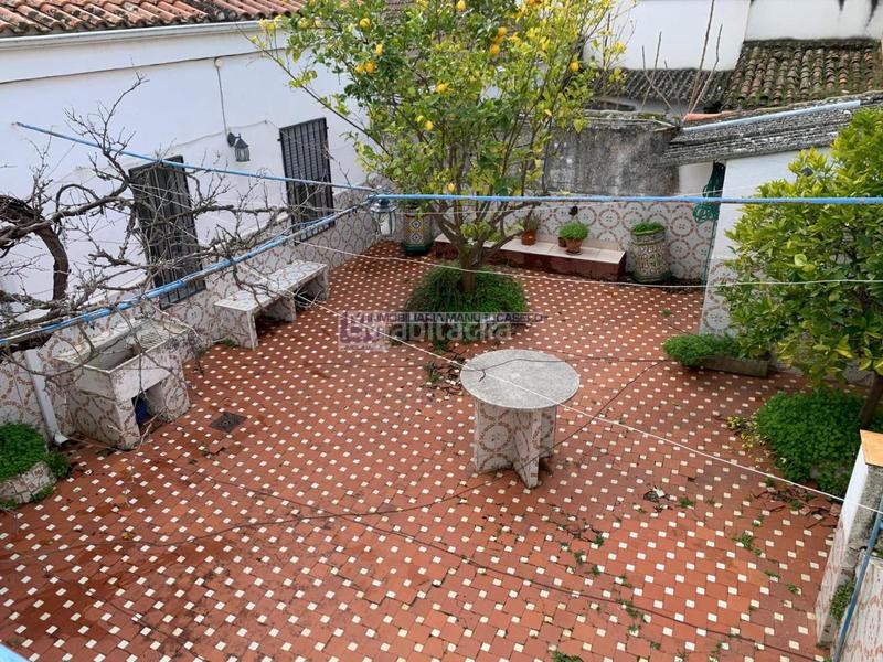 Foto c55a8fb0-dd1d-473c-bc3b-0a81db00349f. Haus mit heizung parking in Casco Antiguo Cáceres