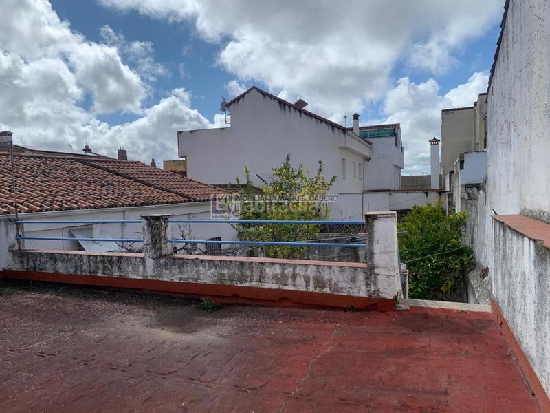 Foto f3a7a6aa-3dc4-410a-9f24-11c8fdc1eafd. Haus mit heizung parking in Casco Antiguo Cáceres