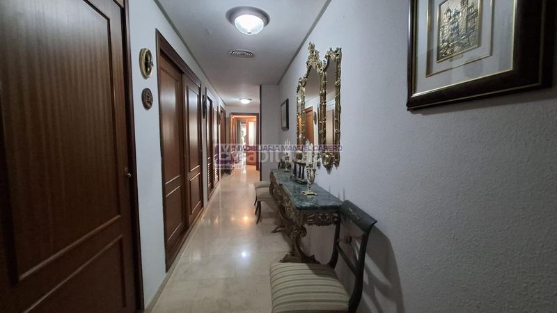 Foto c3cfb731-b2b1-436e-b57b-56cc4f3b924b. Etagenwohnung mit heizung parking in Centro Cáceres