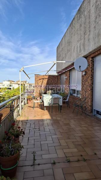 Foto 6f9e16fb-de19-4cb5-ab4f-79ed4188a4c3. Dachwohnung mit heizung parking in Centro Cáceres