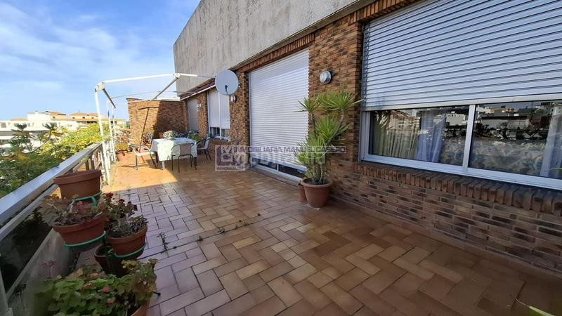 Foto 2b1b9626-176b-49e4-9a3c-5543d1c1eab6. Penthouse with heating parking in Centro Cáceres