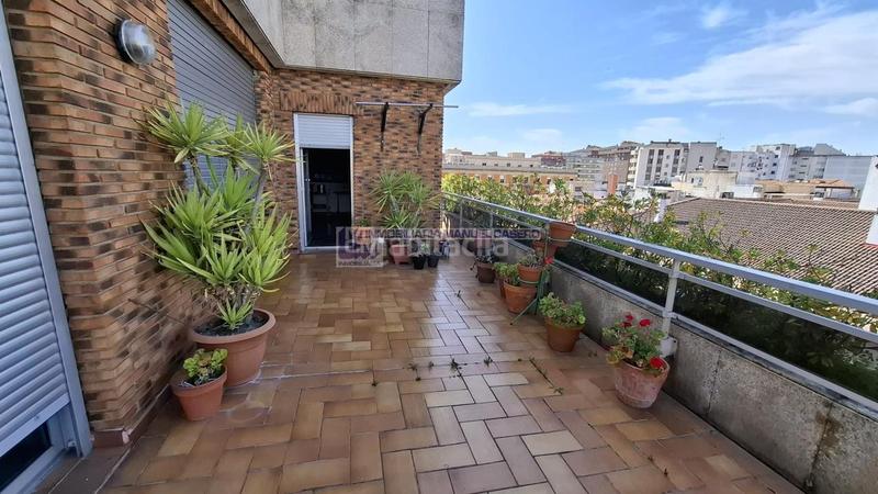 Foto 46d2354a-7775-44fc-87ee-6c3a986cf620. Penthouse with heating parking in Centro Cáceres