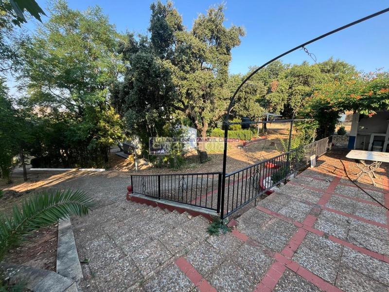 Foto fdef4fd3-cd16-4bc9-b384-eae88a3d9e6f. Chalet con riscaldamento parcheggio piscina in Ruta de la Plata Cáceres