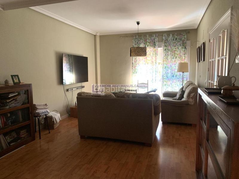 Foto 01ca398a-b1b0-4e83-869f-7495aad177d9. Casa a schiera con riscaldamento parcheggio in nuevo Cáceres Cáceres