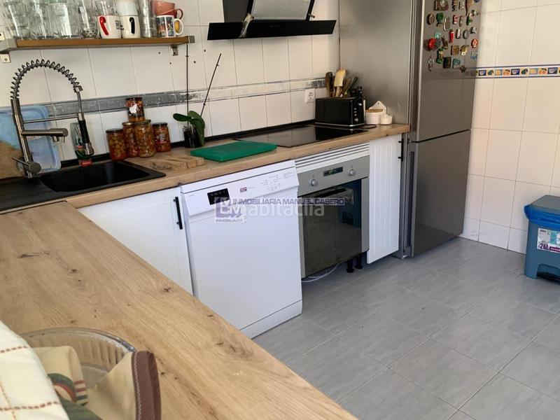 Foto d81141c6-dae6-4443-9f88-fa34a04d7828. Casa a schiera con riscaldamento parcheggio in nuevo Cáceres Cáceres