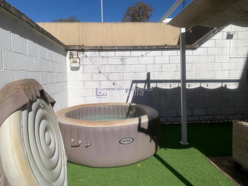 Foto de28d540-84cd-4a62-817b-e23e749f4083. Casa a schiera con riscaldamento parcheggio in nuevo Cáceres Cáceres