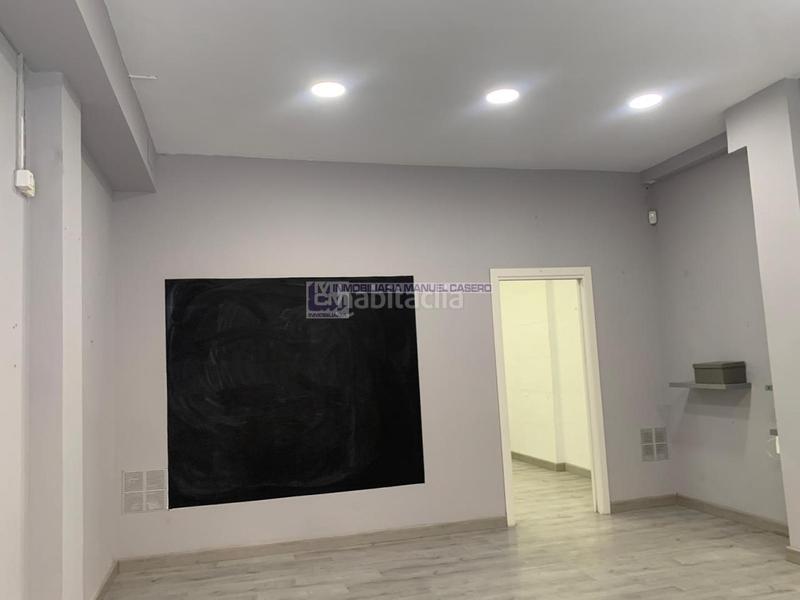 Foto a09a39a3-eac4-4e00-b648-37e88dfd1caa. Rent business premise in Centro Cáceres