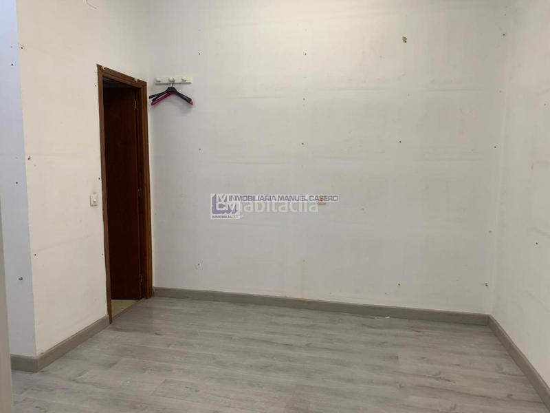 Foto ce96e134-19f4-4dfc-bea1-15951ec47952. Alquiler local comercial en Centro Cáceres