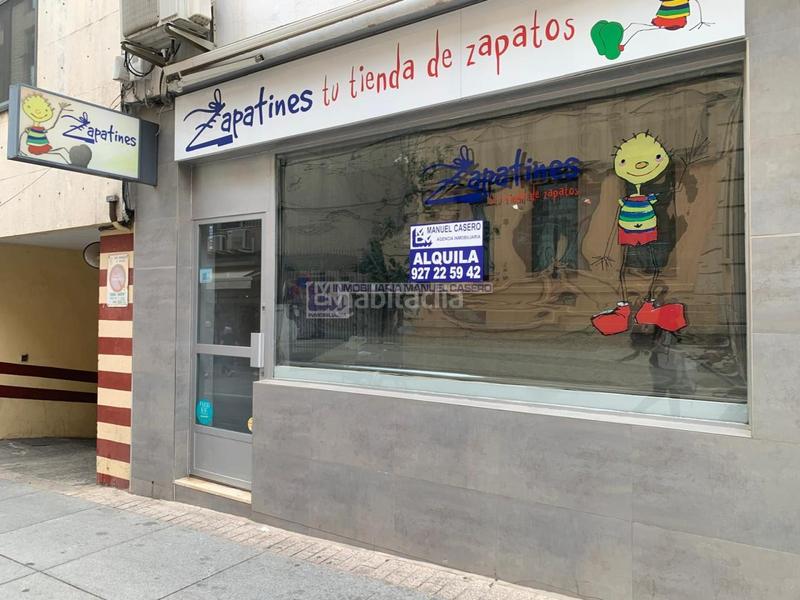 Foto d9819d56-cf0b-4806-9aee-78e3615ab29e. Alquiler local comercial en Centro Cáceres