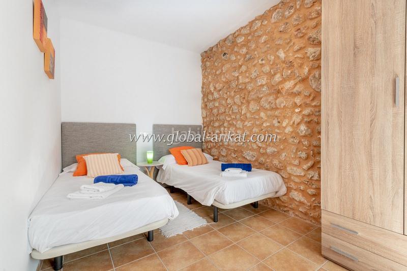Foto 6991df8a-8f5d-4e6c-8ccf-b0e6ee36b884. Casa adosada preciosa casa completamente reformada ! (ref. c20222) en Felanitx