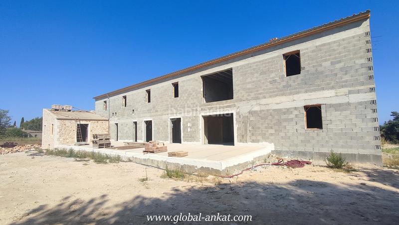 Foto a71c3d32-183b-4283-974d-f0d69e4a10e3. Masía finca de lujo en construcción (ref. f2057) en Felanitx