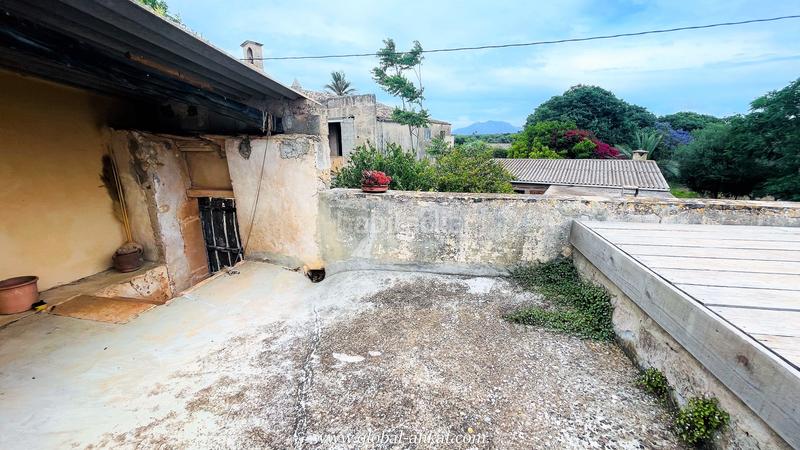 Foto f93e84eb-47cd-4dc5-b427-aea0e34e400b. Masia amb piscina a Felanitx poble Felanitx