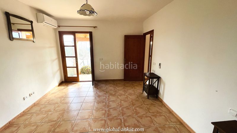 Foto 3ea36c38-9dfd-418d-92d3-eb4e9bcf2328. Rent country house with fireplace parking pool in Felanitx