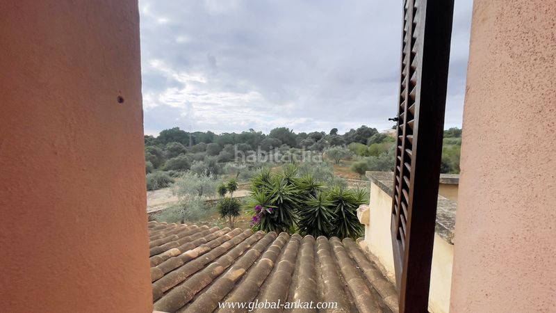 Foto 968f4fee-ce91-4f23-96a7-5860fcf4d388. Rent country house with fireplace parking pool in Felanitx