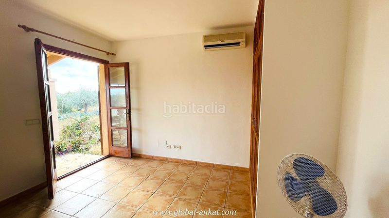 Foto b9bb02af-795d-49de-9f63-b431721c3862. Rent country house with fireplace parking pool in Felanitx