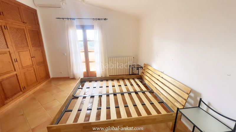 Foto bf3e9c10-a24f-44ca-b1aa-49b47de84b0a. Rent country house with fireplace parking pool in Felanitx