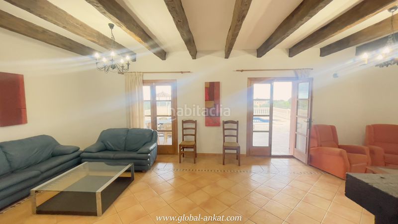 Foto cf490eed-bac9-4e16-a7e6-b489952778e2. Rent country house with fireplace parking pool in Felanitx